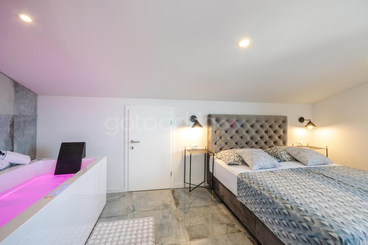 Rooftop Penthouse - Private Hottub & Duplex Whirlpool Makarska Exterior foto